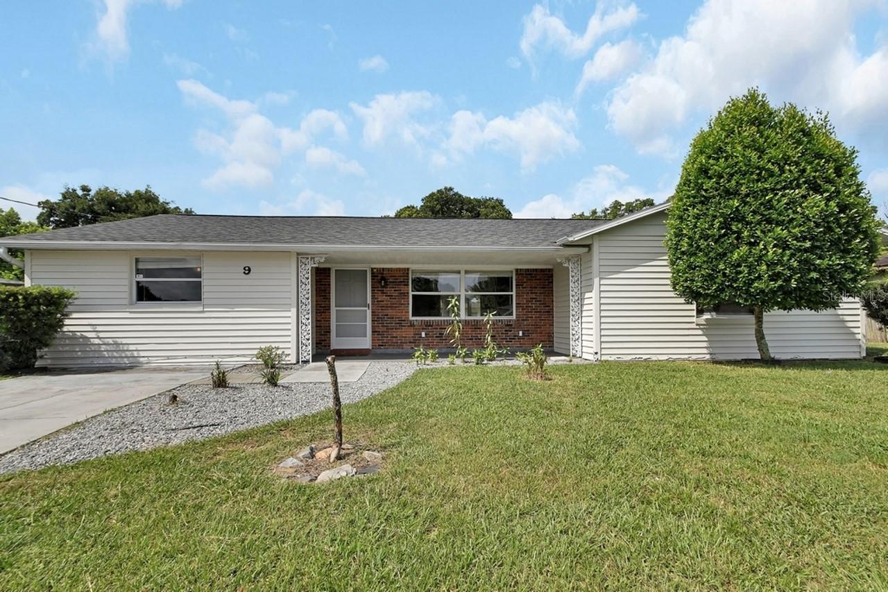 9 Larkspur Ln., Debary, FL 32713