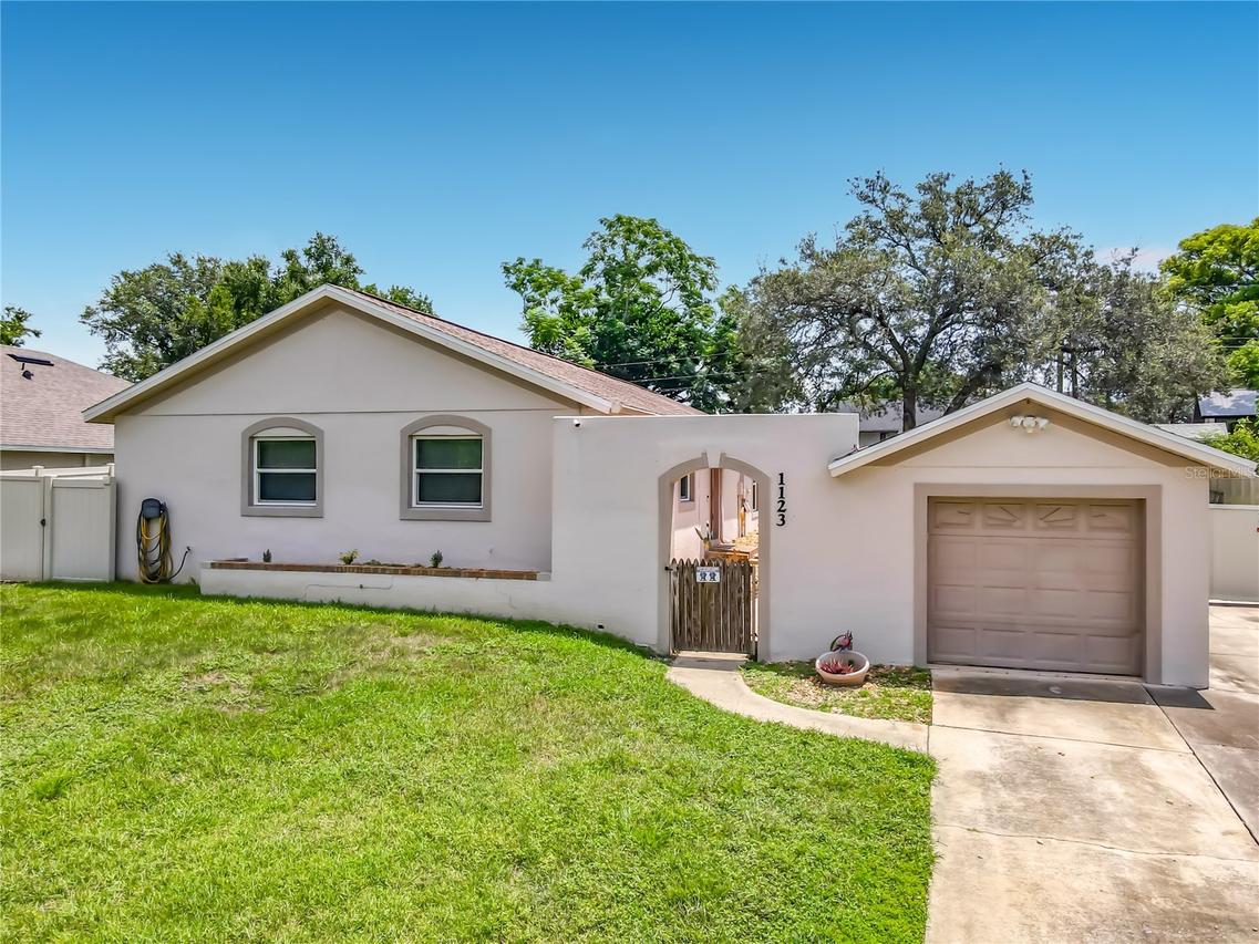 1123 W Hancock Dr., Deltona, FL 32725