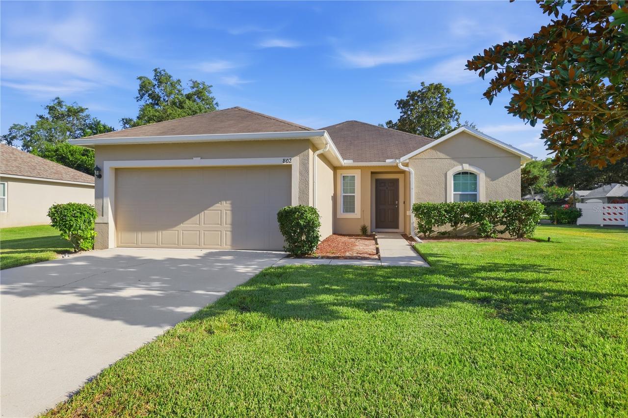 802 Grand Park Ct., Deland, FL 32724