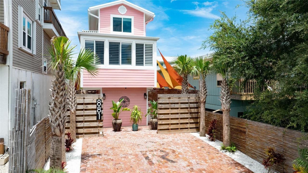881 Catfish Ave., New Smyrna Beach, FL 32169
