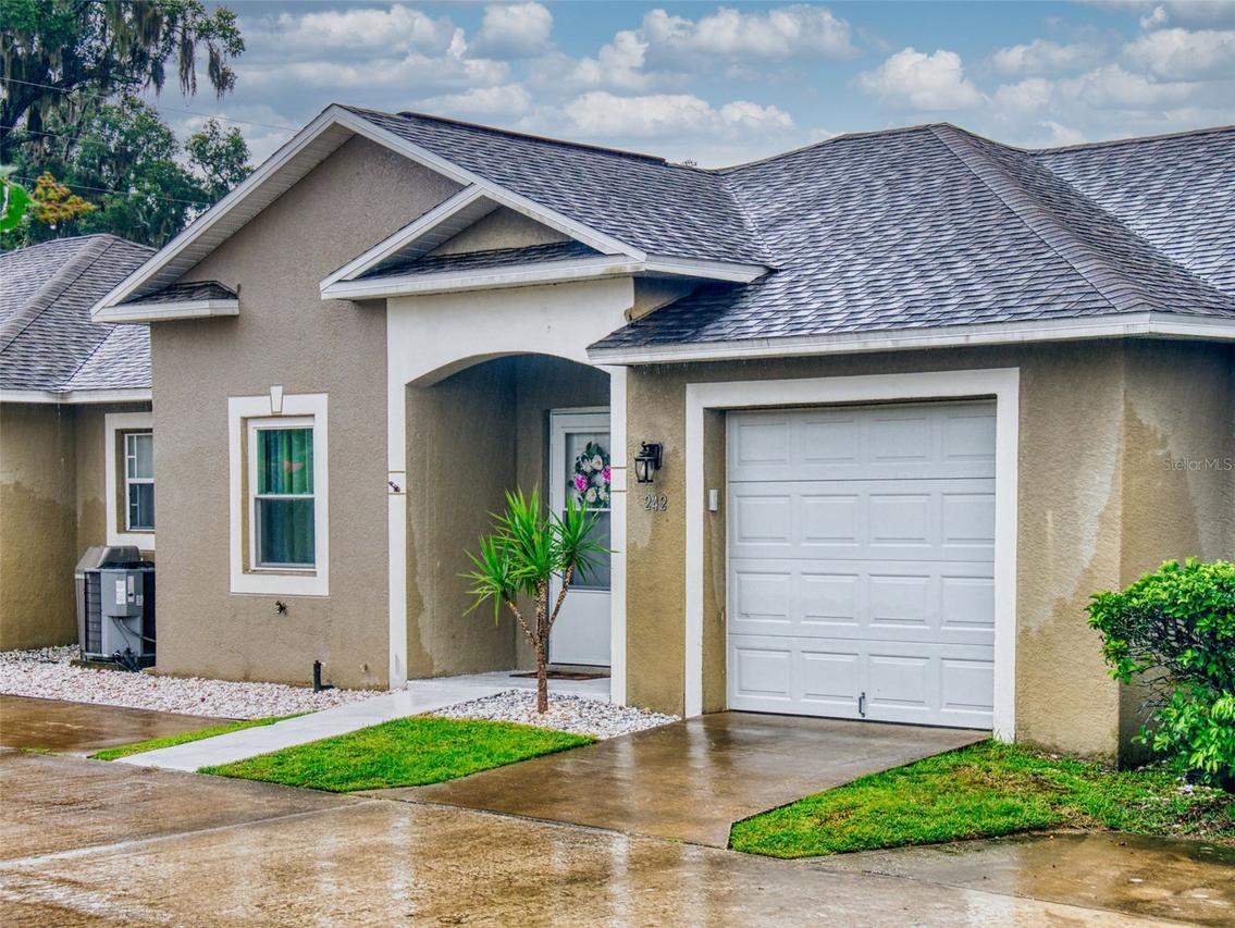 242 Pine Bluff Ave., Deland, FL 32724