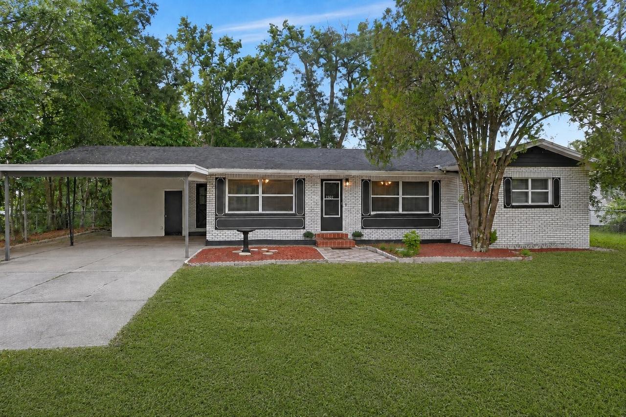 1502 Stevens Ave., Deland, FL 32720