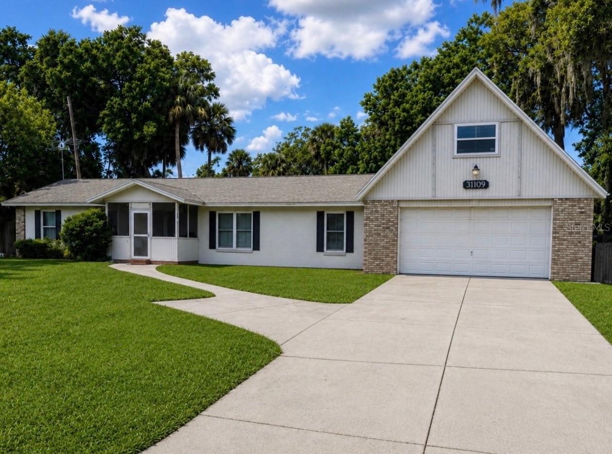 31109 S Deal Dr., Mount Plymouth, FL 32776