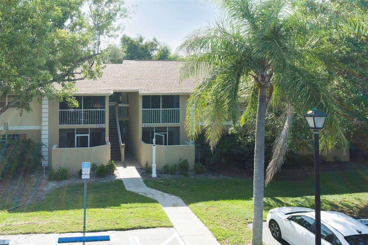 1649 Sunny Brook Ln. #B105, Palm Bay, FL 32905