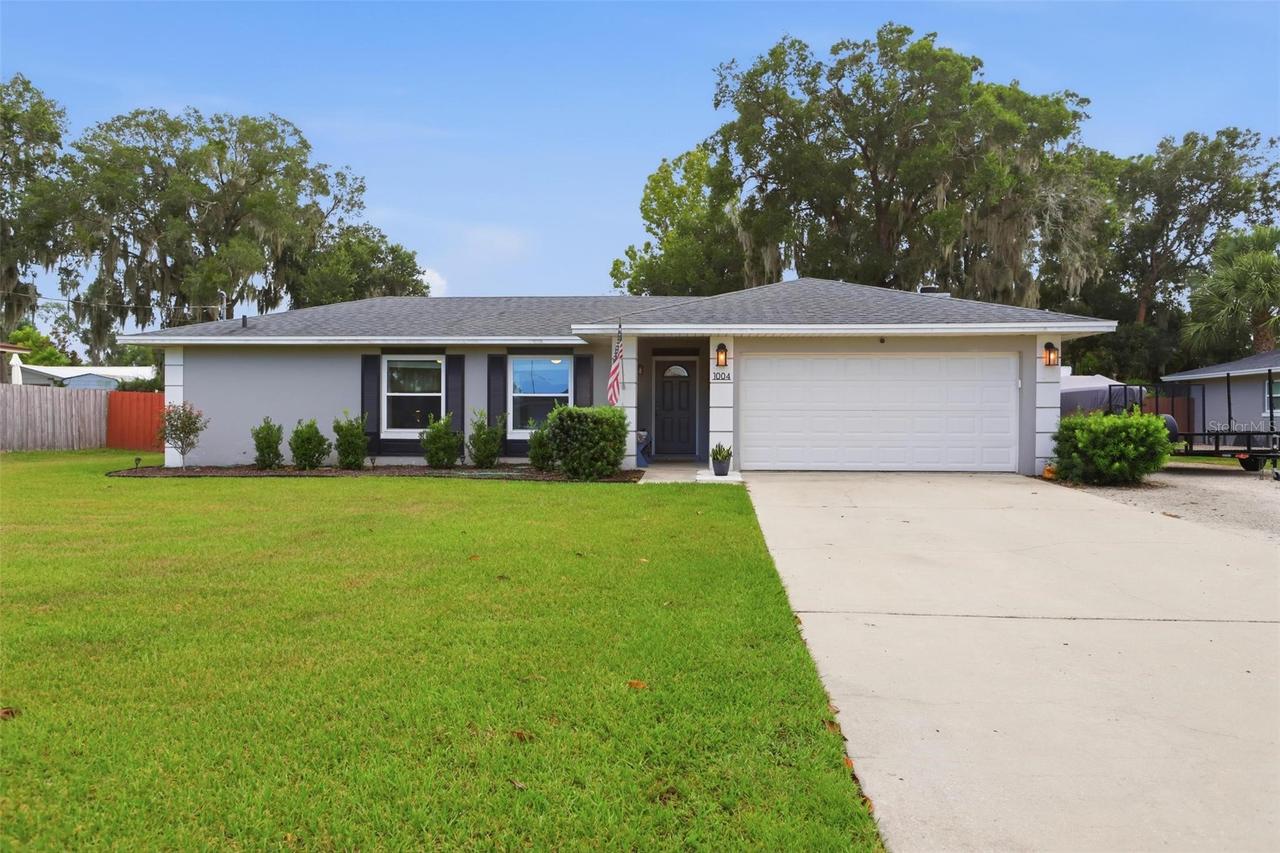 1004 Crescent Pkwy., Deland, FL 32720
