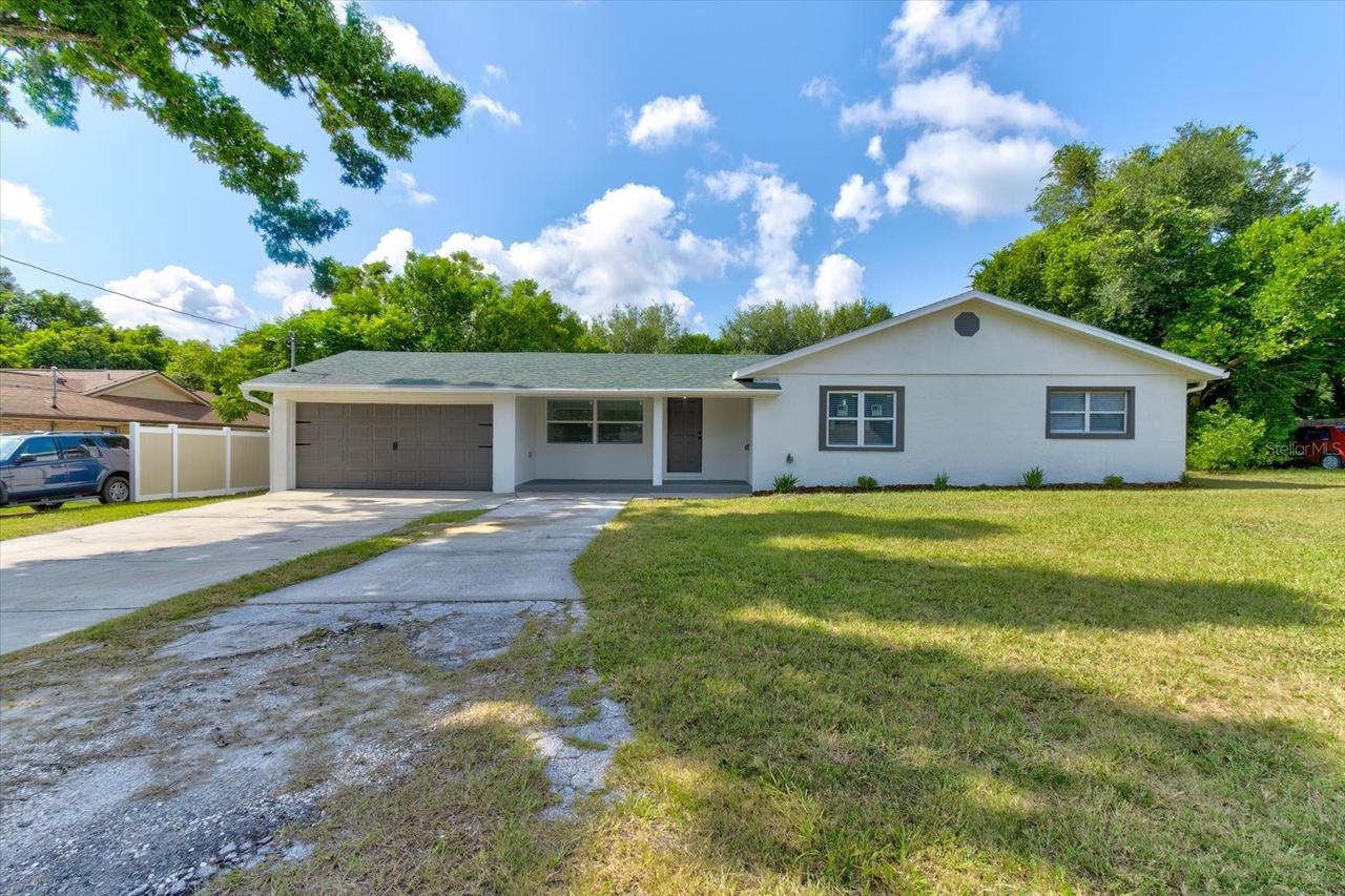 47 Dahlia Dr., Debary, FL 32713