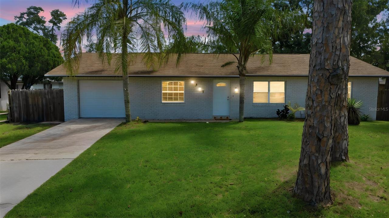 3307 Pine Tree Dr., Edgewater, FL 32141