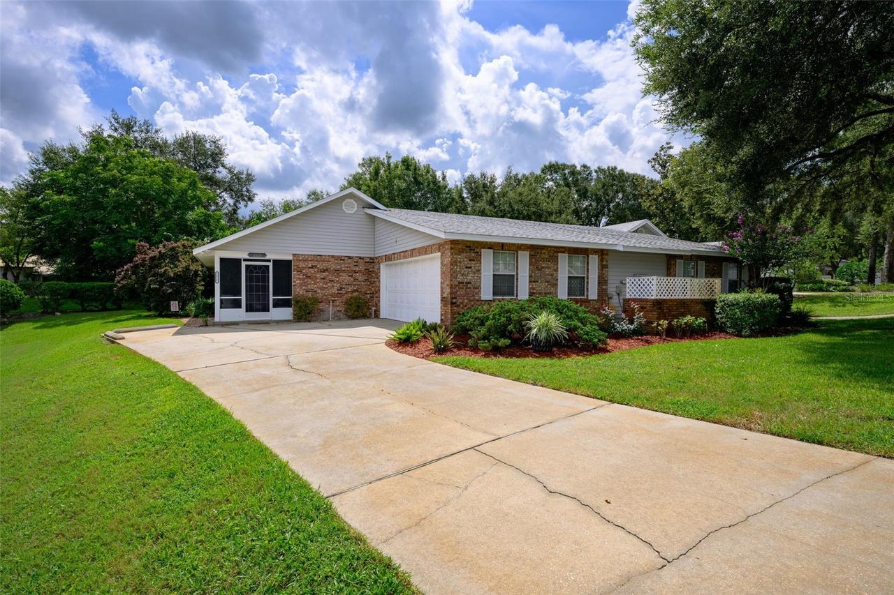 2525 S Glen Eagles Dr., Deland, FL 32724