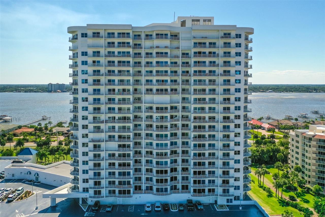 2 Oceans West Blvd. #406, Daytona Beach Shores, FL 32118