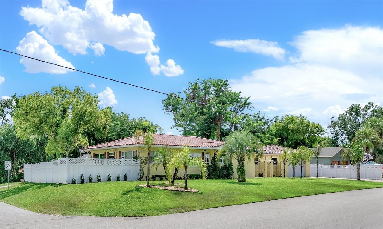 123 Sunrise Blvd., Debary, FL 32713
