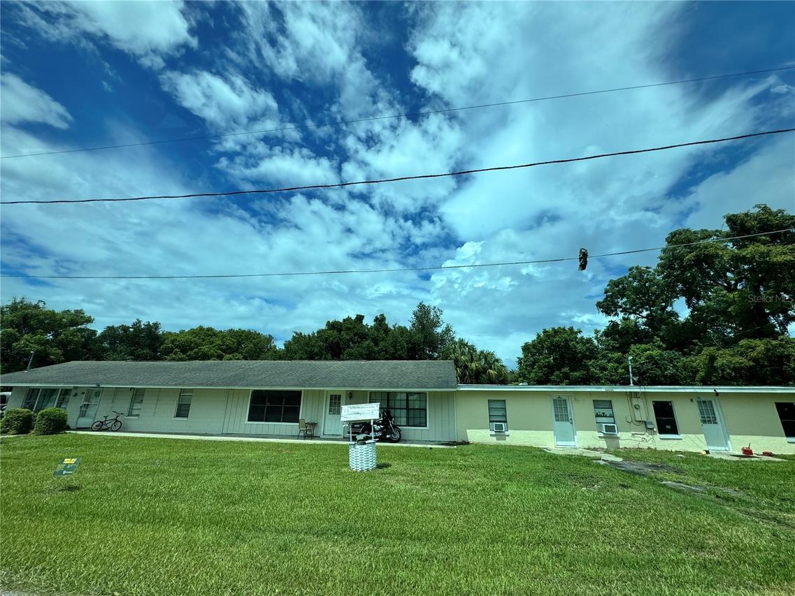 16025 Wallace St., Umatilla, FL 32784