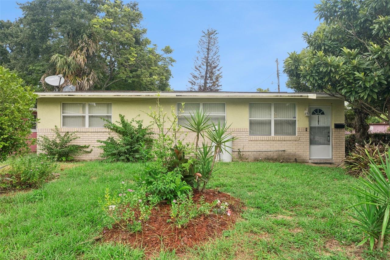 1101 Lewis Dr., Daytona Beach, FL 32117