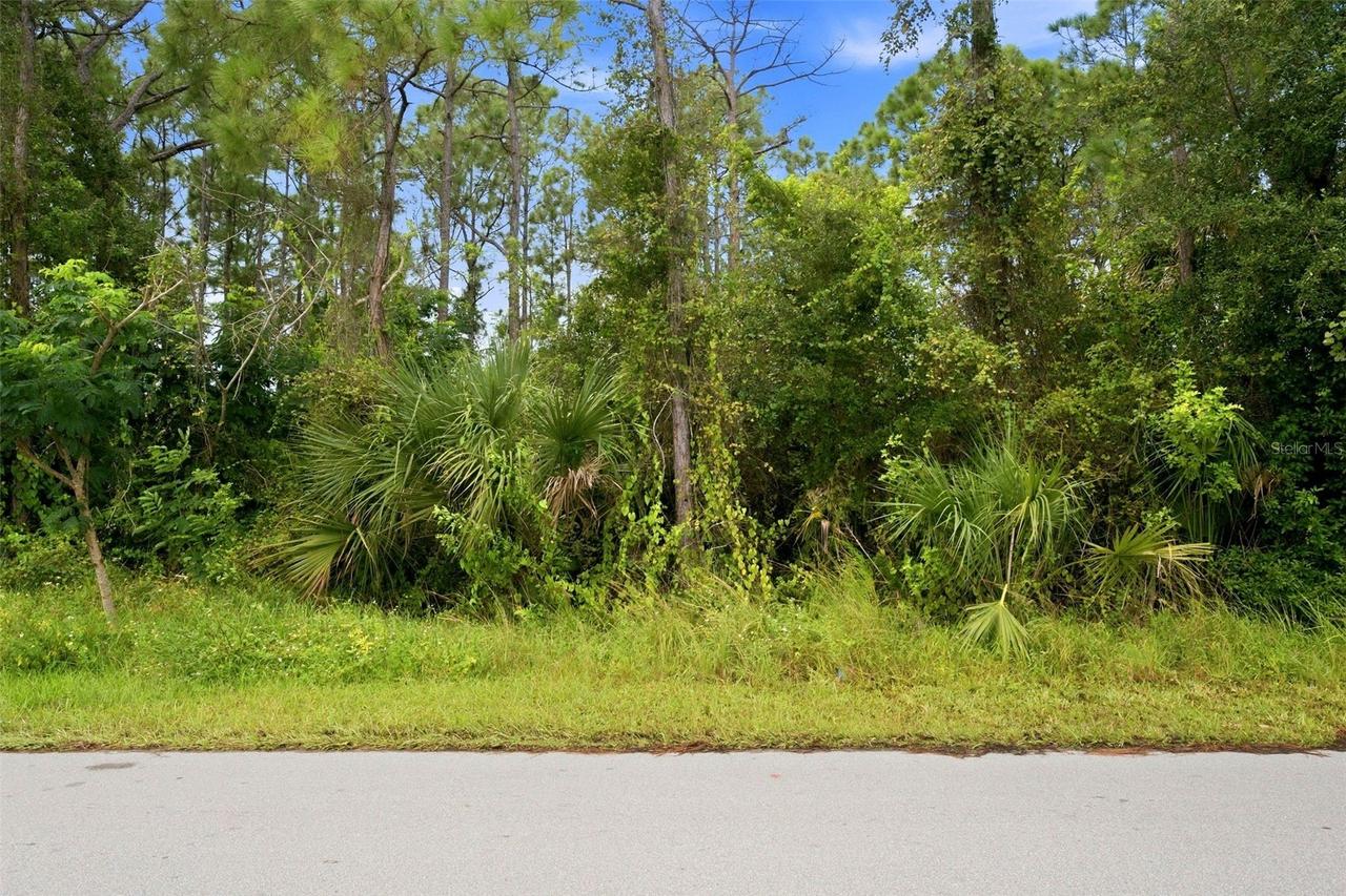 690 Bryant Rd., Palm Bay, FL 32908