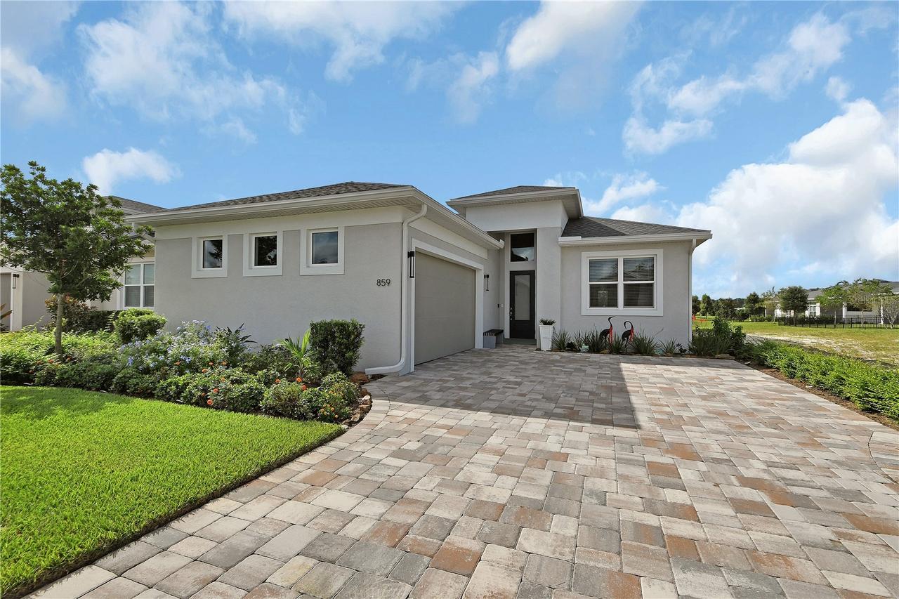 859 Liliana Dr., Deland, FL 32724