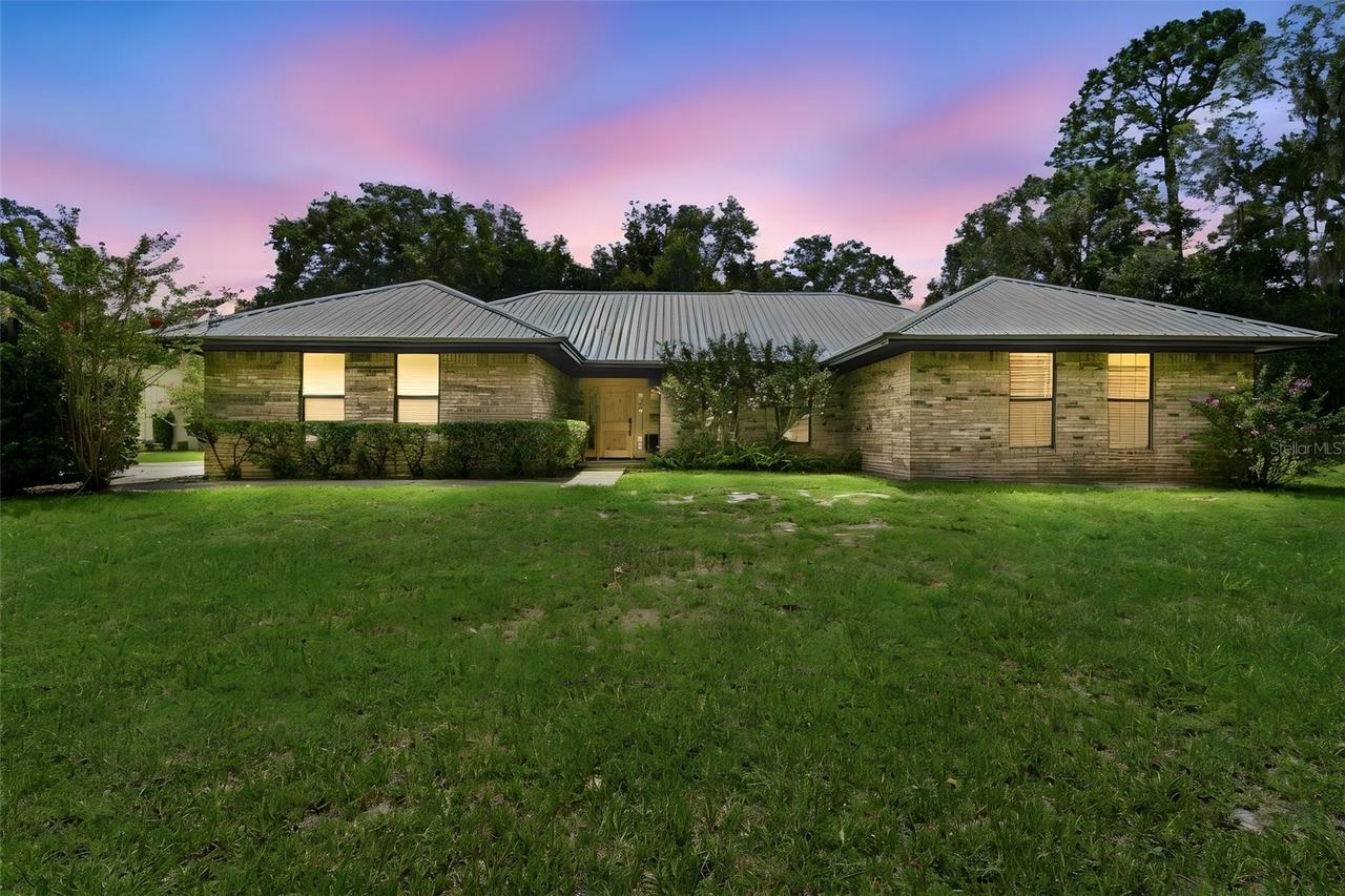 1530 W Beresford Rd., Deland, FL 32720