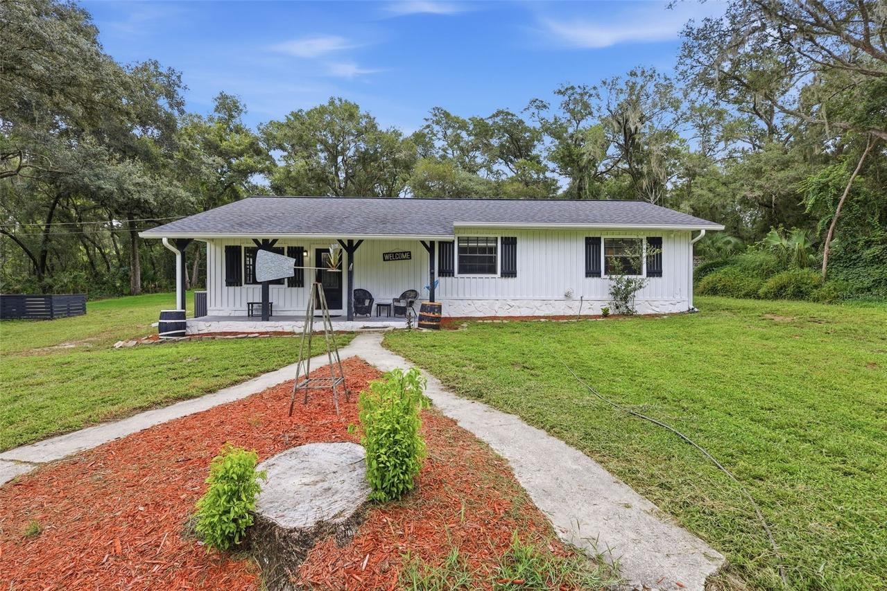 1095 S Ridgewood Ave., Deland, FL 32720