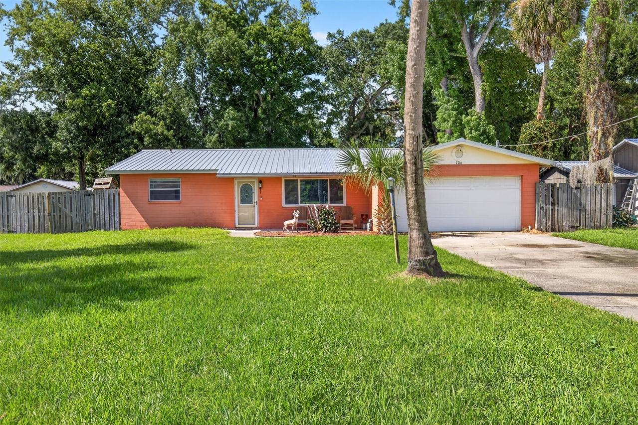 706 Boston Ave., South Daytona, FL 32119