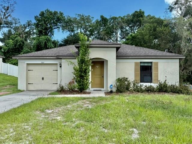 707 W Chelsea St., Deland, FL 32720