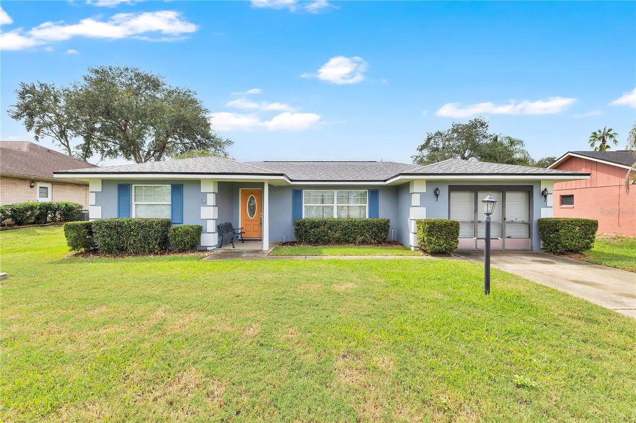 1922 Vienna Ave., Deltona, FL 32725