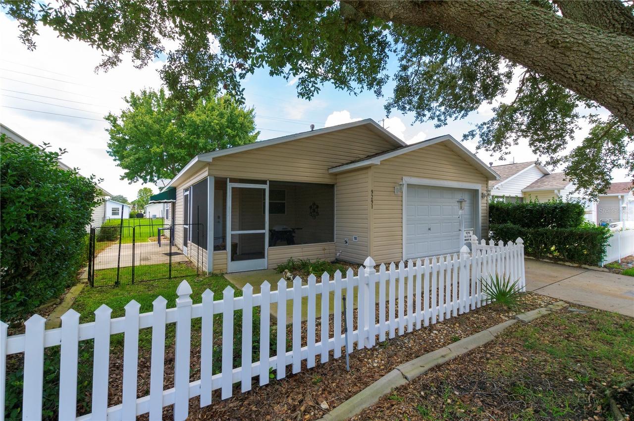 9291 SE 173rd Surrey Ln., The Villages, FL 32162