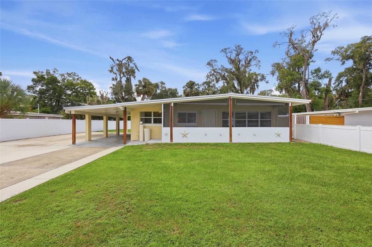 742 Temple Ave., Orange City, FL 32763