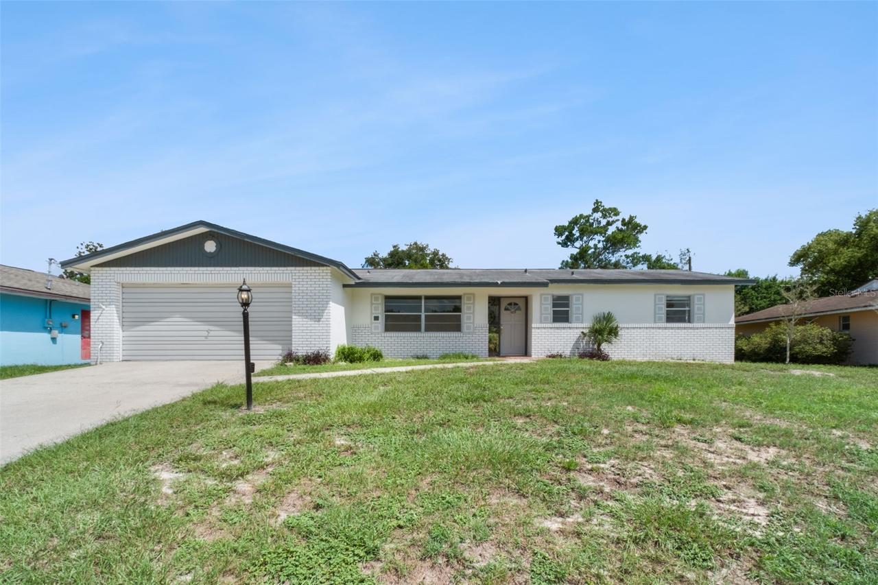 1679 E Apache Cir., Deltona, FL 32725