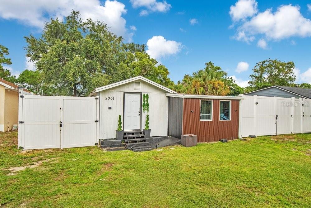 2301 Drake Dr., Orlando, FL 32810