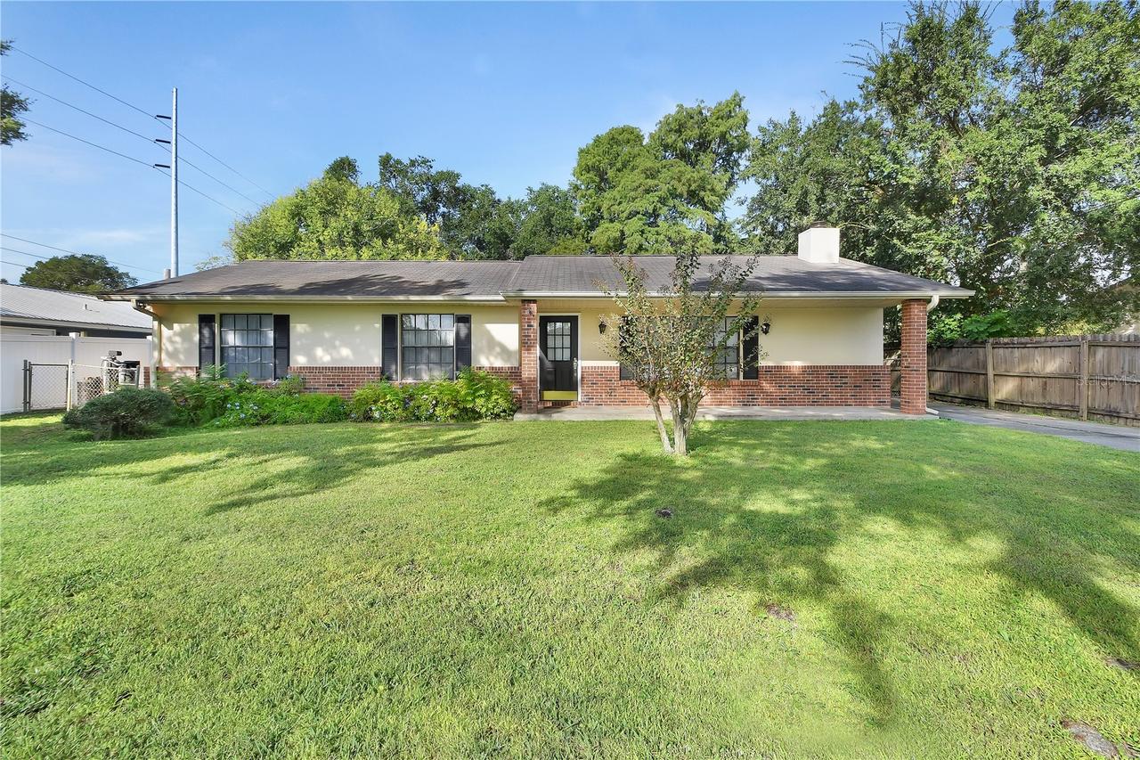 1620 5th Ave., Deland, FL 32724