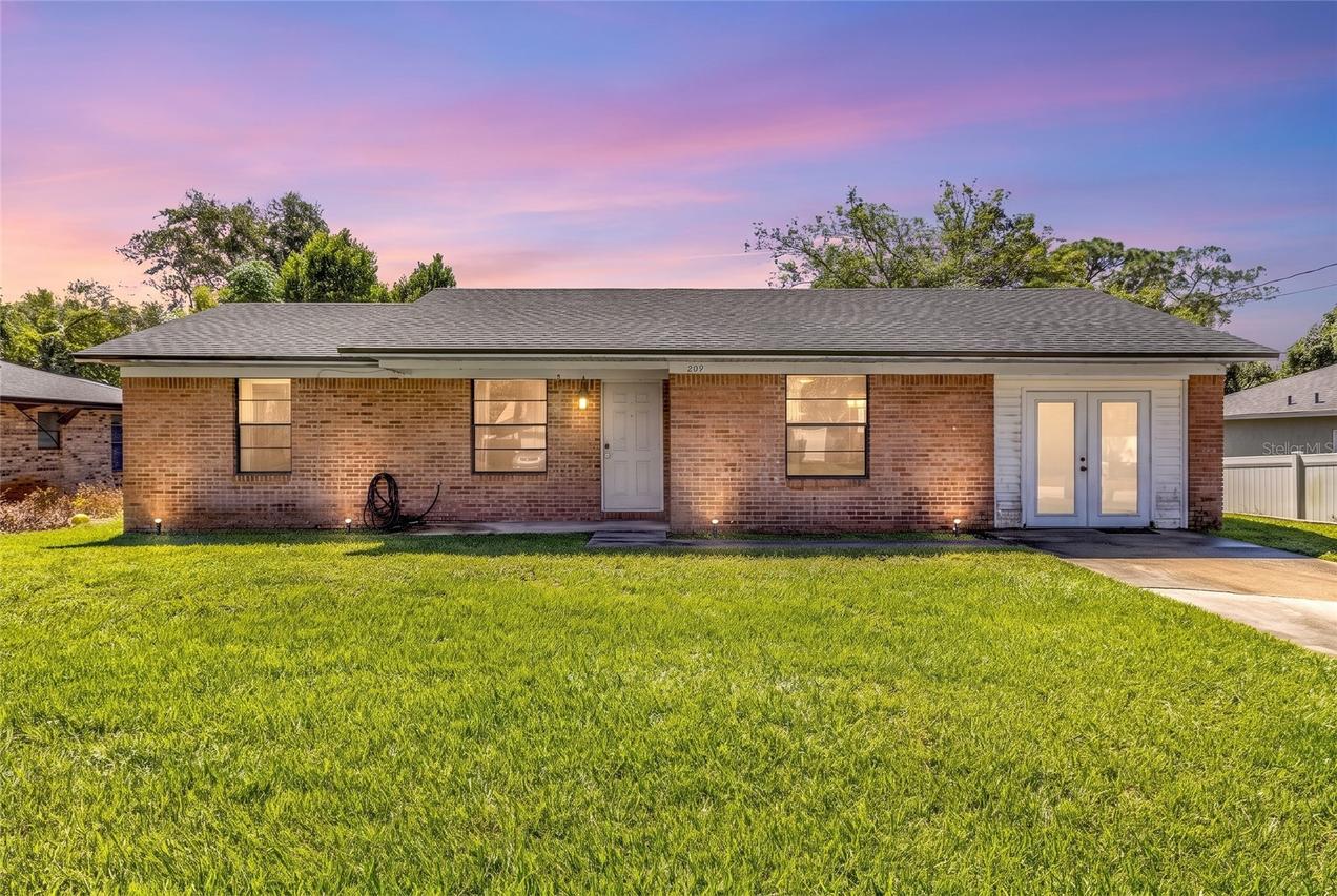 209 Delespine Dr., Debary, FL 32713