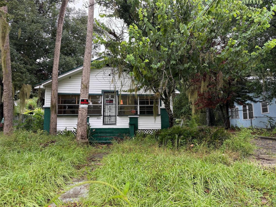 335 W Wisconsin Ave., Deland, FL 32720