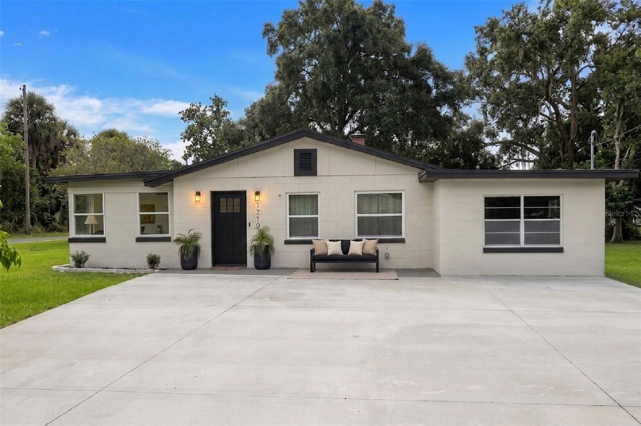 1710 Holly Blvd., Deland, FL 32720