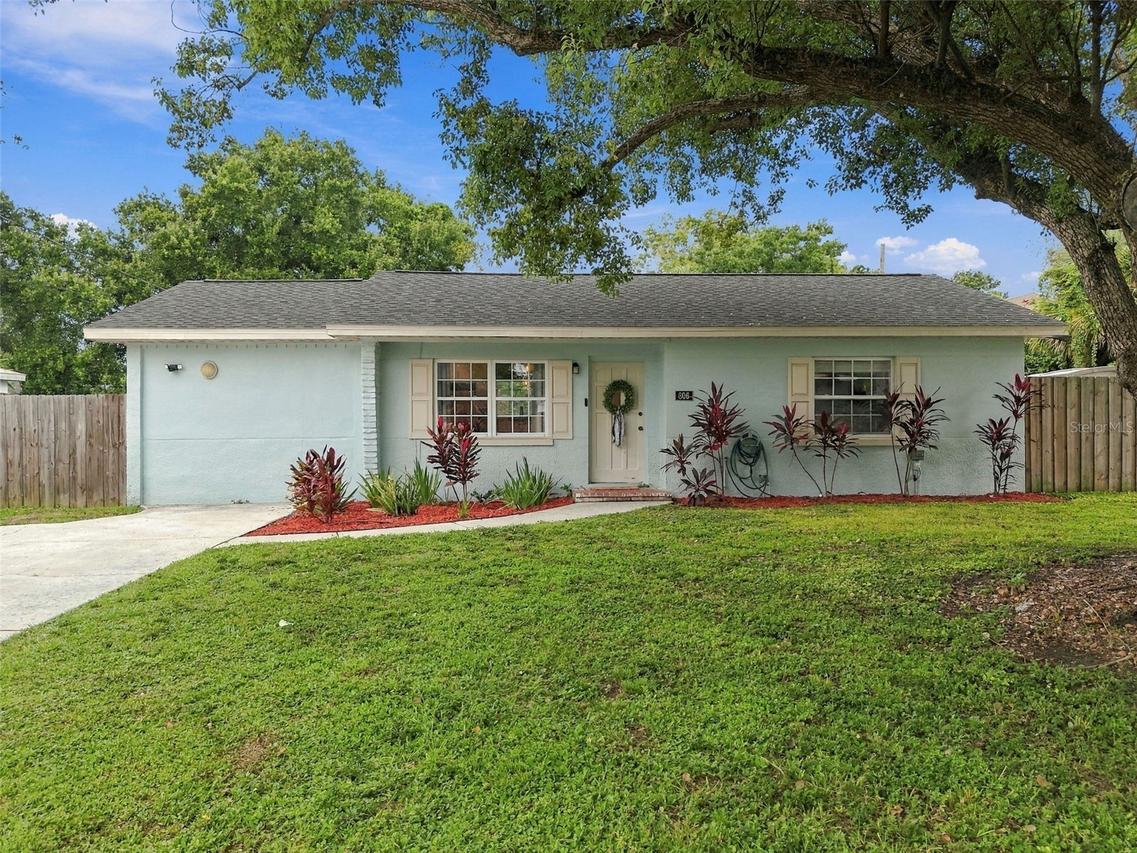 806 N Gomez Ave., Tampa, FL 33609