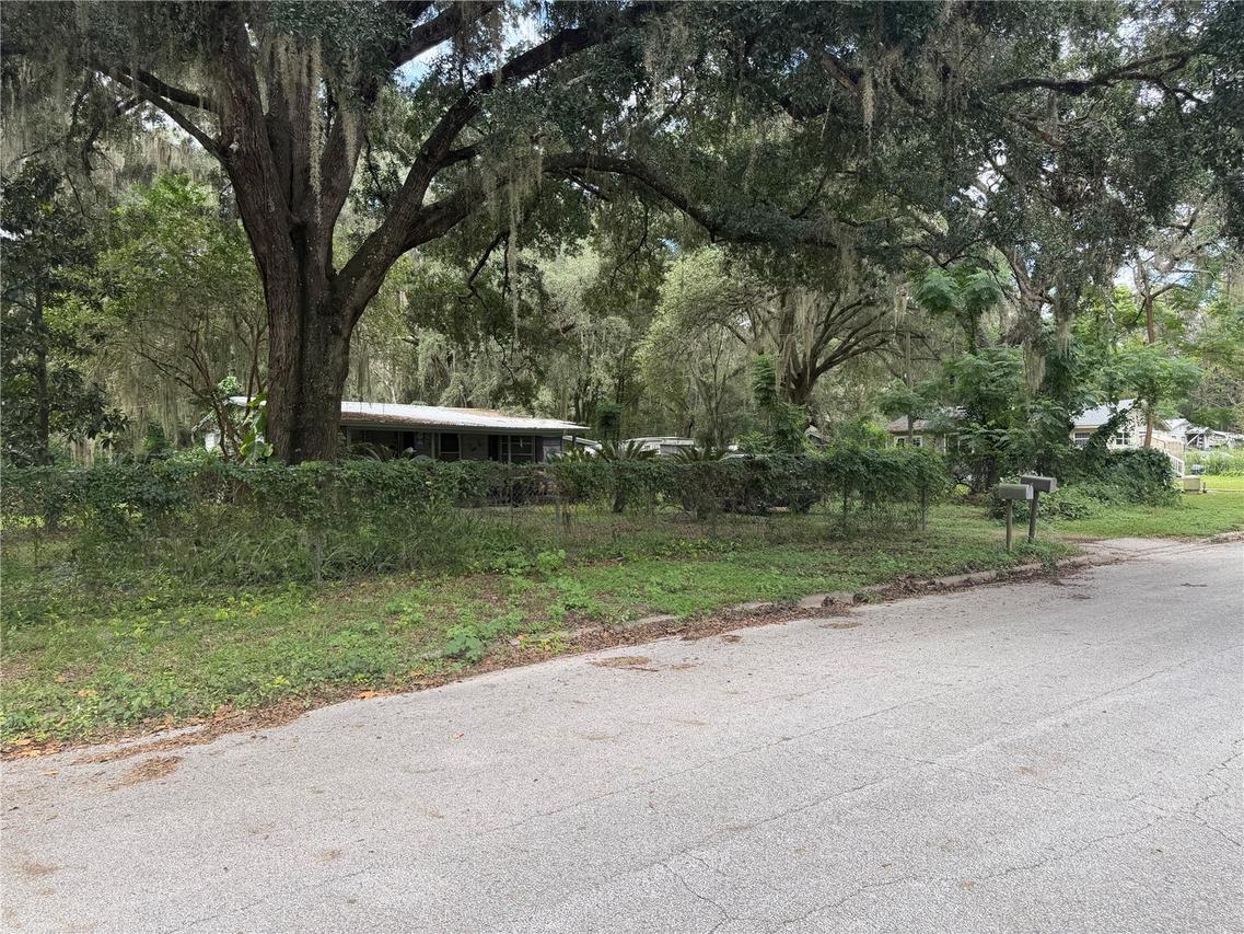 1826 SE 47th Ter., Gainesville, FL 32641
