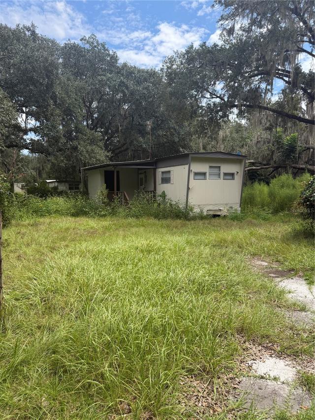 204 Johntry Rd., Hawthorne, FL 32640