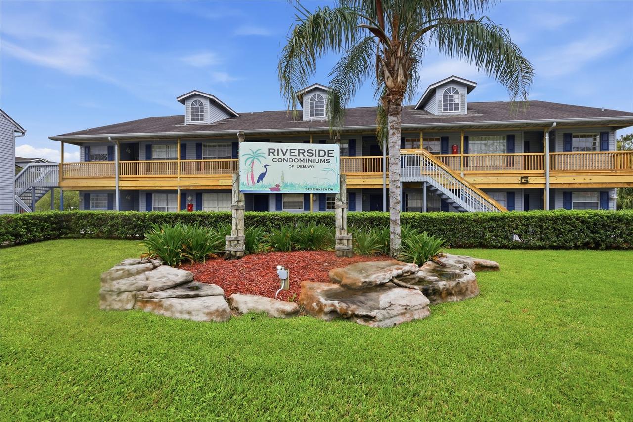 313 Dirksen Dr. #F13, Debary, FL 32713