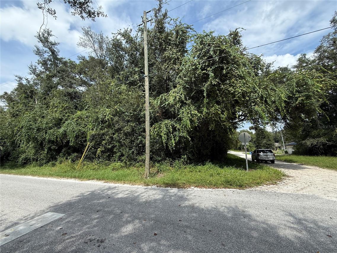 10th St., Orange City, FL 32763
