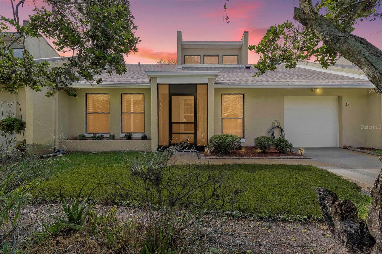 32 Fairway Dr., Debary, FL 32713