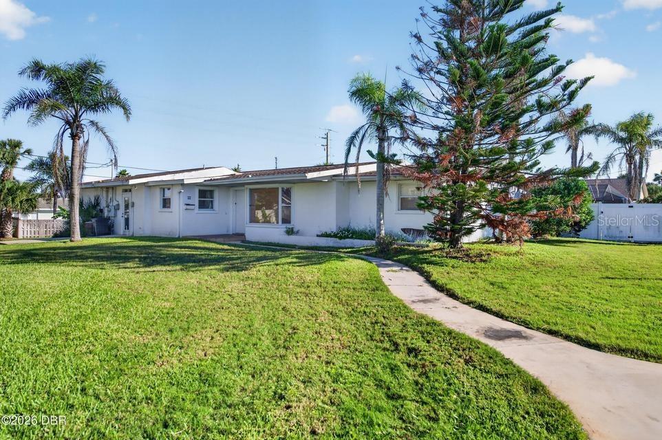 227 Fairway Dr., Ormond Beach, FL 32176