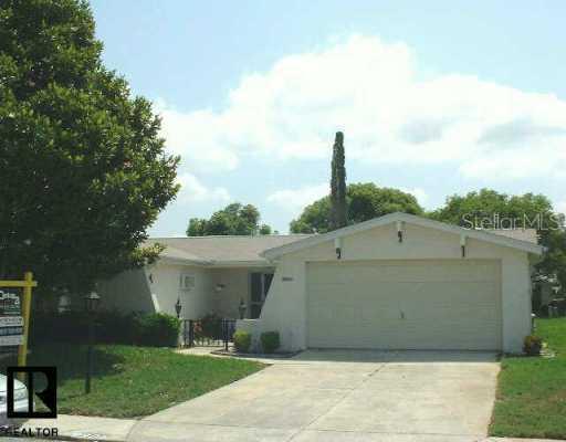 9906 Lakeside Ln., Port Richey, FL 34668