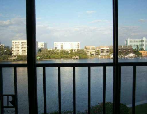 10200 Regal Dr. #16, Largo, FL 33774