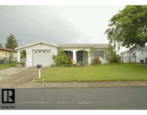 9729 Lakeside Ln., Port Richey, FL 34668