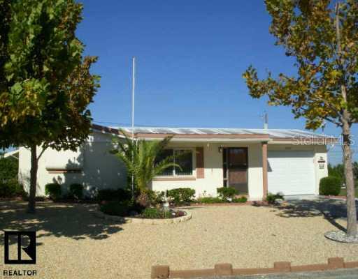 5027 Phoenix Ave., Holiday, FL 34690