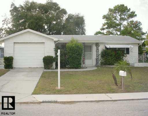 10011 Sleepy Hollow Ln., Port Richey, FL 34668
