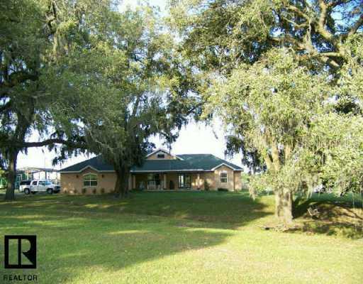 8208 Quaker Ln., Brooksville, FL 34602