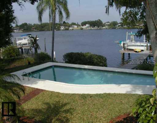 710 Bayshore Dr., Tarpon Springs, FL 34689