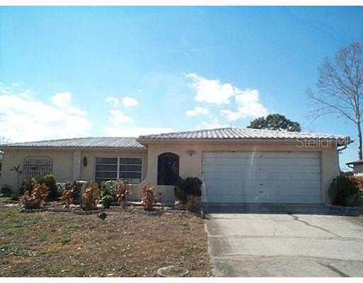 9717 Lakeside Ln., Port Richey, FL 34668