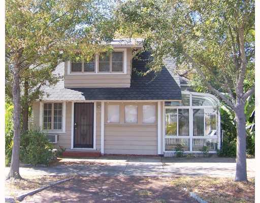 2110 8th St., St Petersburg, FL 33704