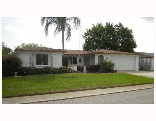 1900 Dartmouth Dr., Holiday, FL 34691