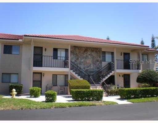 9920 Eagles Point Cir. #2, Port Richey, FL 34668