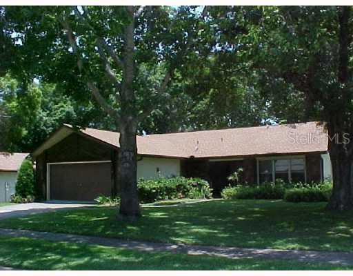 1647 Bentley Ct., Palm Harbor, FL 34684